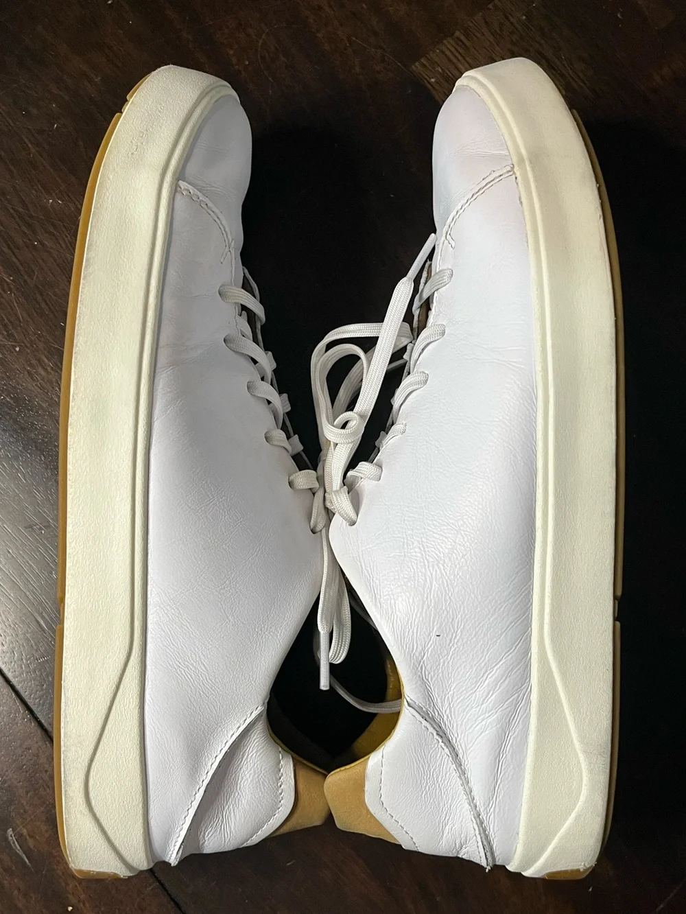 Olukai Lae'Ahi Li'Ili White Leather Sneakers, Sz 10.5